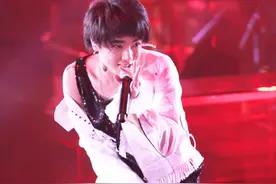 事实证明，华晨宇在“丢人现眼”的道路上，一去不复返图片