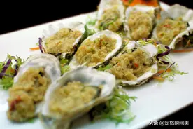 青岛人赶海一挖一麻袋，被称“石头”的海鲜，冬天蒸着吃最简单图片