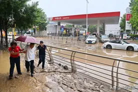 北京涉水车辆保险理赔进行时图片