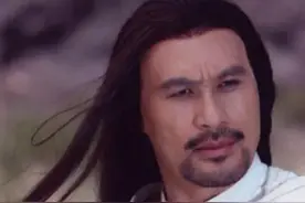 徐锦江藏女儿20年？晒一家四口合影，小女儿疑曝光美貌出众身材好图片