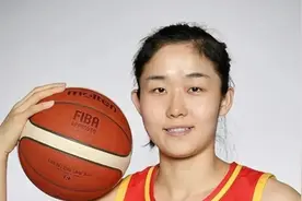 战波黑 潘臻琦一分未得还四犯 为啥正负值还是正八图片