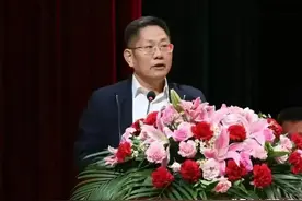 人生需放手一搏图片