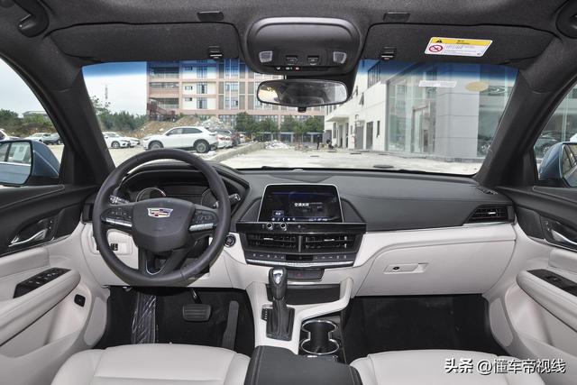 新车 | 21.97万元起，新款凯迪拉克CT4 1.5T到店，比2.0T价格低3.2万