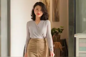 突然火了一种新穿法叫：“姨系穿搭”！比你想象中还要优雅迷人图片