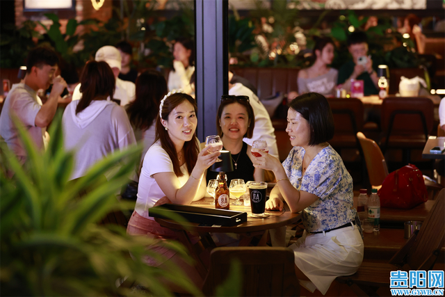 贵阳精酿·世界味道｜嗨“啤”假期，沉浸式微醺全攻略码住！