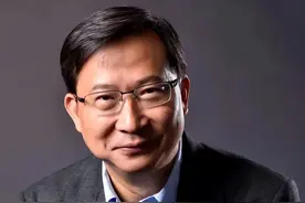 北京饶毅评张文宏时说，今天世界上没有一个人可以断定疫情走向图片