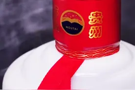 茅台的传承与创新，藏在一枚小小的酒瓶盖里图片