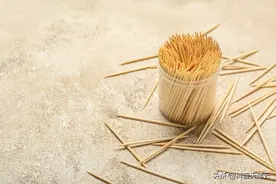 【科学向日葵】科学实验小课堂 | 会跳舞的牙签图片