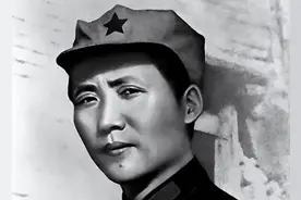 井冈山时期的陈毅，是“三巨头”之一，有哪两大历史功绩？图片