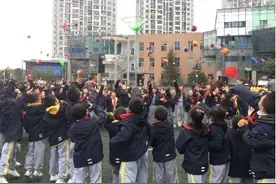 “四有好老师” | 陈代宇：寓教于乐，这位体育教师不一般！图片