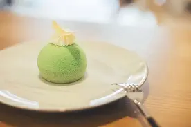 女人向你索要这三样，不是想占便宜，而是真的喜欢你图片