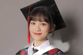 13年重庆，美女博士流落大街，精神失常还有孕在身，父亲：都怪我图片