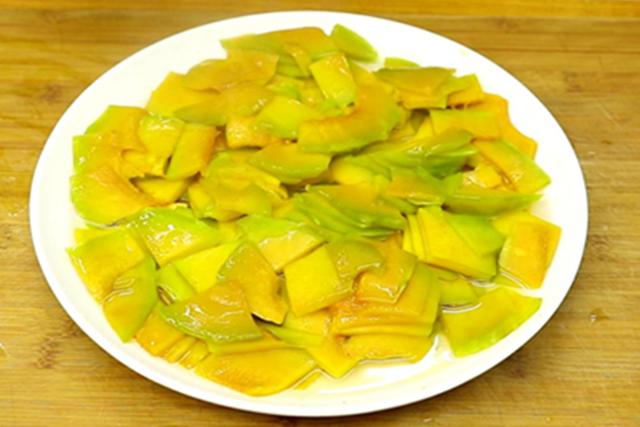 含胶原蛋白高的食物有哪些 2025年含胶原蛋白最高的食物排名