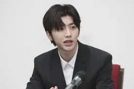 蔡徐坤商业版图大盘点！代言人翻车，品牌为何沉默不语？图片