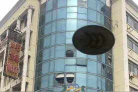 4月13日，苏州封控，重庆金岗美女如云图片