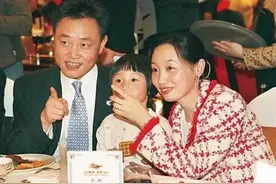 广东穷小子，16岁辍学，35岁赚百亿，坐牢11年仍身家200亿，为啥图片