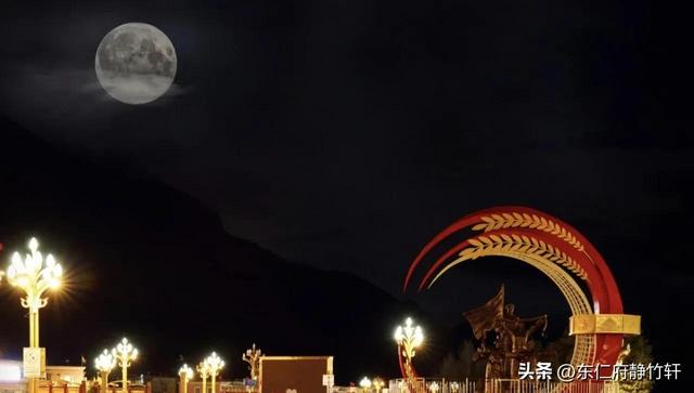 联题西藏昌都洛隆美景 文/李景宁