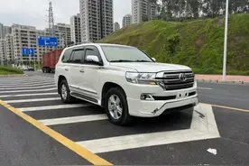 花178万买台柴油版丰田陆巡，半月后表示：有劲且每公里也才几毛图片