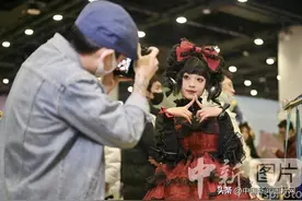 广西南宁：冬季漫展吸引动漫爱好者图片