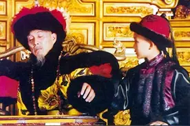 康熙第一次吃巧克力，看到900字“说明书”，只说了3个字：知道了图片