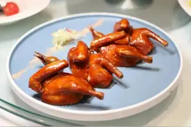 空气炸锅版的脆皮乳鸽图片