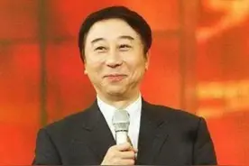 冯巩到老山慰问演出，越军以为他是日本人，下令不准开炮图片