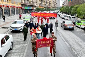 丈夫荣立二等功，军嫂捐出慰问金图片
