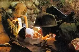 死吻：37年前老山前线，18岁战士牺牲前对女护士说：你能亲亲我吗图片