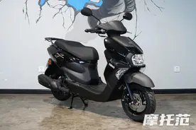 心心念念的踏板，雅马哈旭鹰125图片