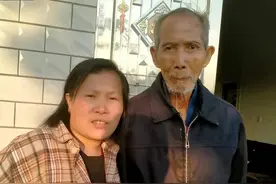 湖南26岁女孩倒追71岁老头，2022年丈夫去世，她拒绝再嫁携子守寡图片