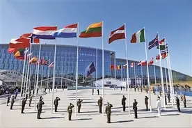 俄罗斯这招够狠，北约乱成一团，拜登关闭乌克兰加入北约的大门图片