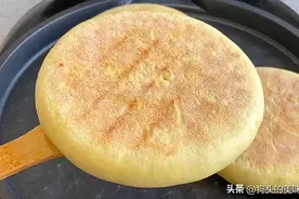 糖饼别再包白糖了，教你一个做法，口感绵软不发硬，营养又好吃图片