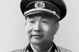 萧劲光大将一生所担任的职务，毛主席亲定的海军终身司令图片