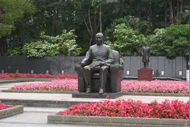 深蓝学者：有台湾年轻人连孙中山蒋介石是谁都不知，对大陆更不了解图片