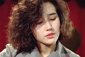 她是中英马来三国混血，香港花滑冠军，被众多男星爱慕女儿已出道图片