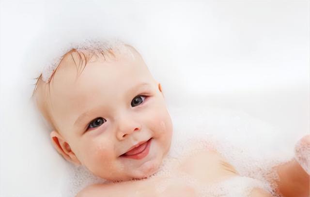 搓澡完要不要抹身体乳