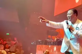 万梓良：落魄江湖载酒行，高歌一曲慰平生图片