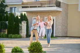 四川一孩子改随继父姓，其生父拒付抚养费，你觉得可行吗？图片