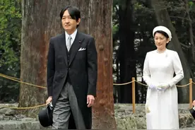 日本56岁皇位继承人参拜神宫板脸，纪子妃眉头紧锁，真子或已怀孕图片