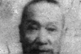 他是邓小平的恩师，周总理夸他了不起，晚年将377件文物捐给国家图片