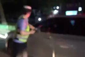 周村交警：一瓶啤酒下肚，被查酒驾悔不该图片