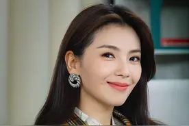 事实证明，曾经“黑料缠身”的刘涛，已经走上了另一条人生大道图片