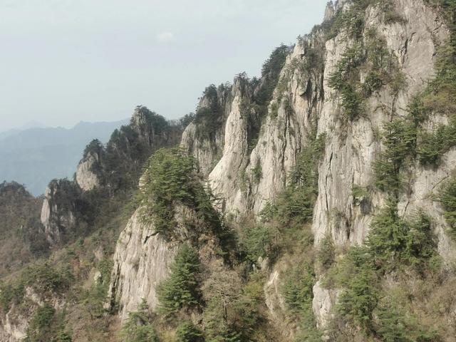 老君山，70岁老人登顶累不累？（逍遥游7）