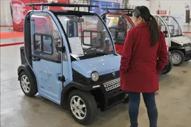 这2款低速四轮车，最高续航150km，遮风挡雨，适合老年人代步接娃图片