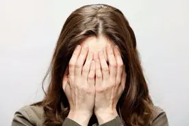 女性快要绝经时，月经可能会出现3个暗示，提前了解做好准备图片