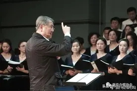 圆圆的足球，圆圆的合唱，圆圆的秋月—中秋赏歌图片