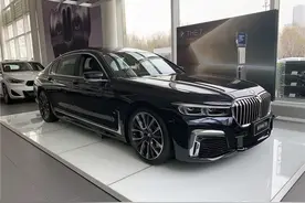 90多万落地！实拍2021款宝马740Li领先型M运动套装，3.0T+340马力图片