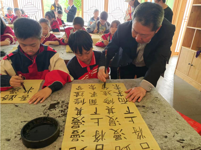 四川省民生研究会新媒体中心-官网