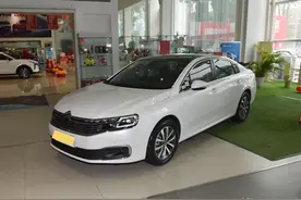 法系轻奢中型轿车，轴距近五米，底盘稳又省油，解读雪铁龙C6图片