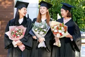 女儿师范毕业想当老师，她求当教育局长的叔叔帮忙，他太无情了图片